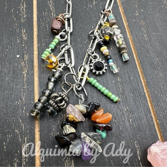 Tassel multi charms necklace - Picture 5 of 5